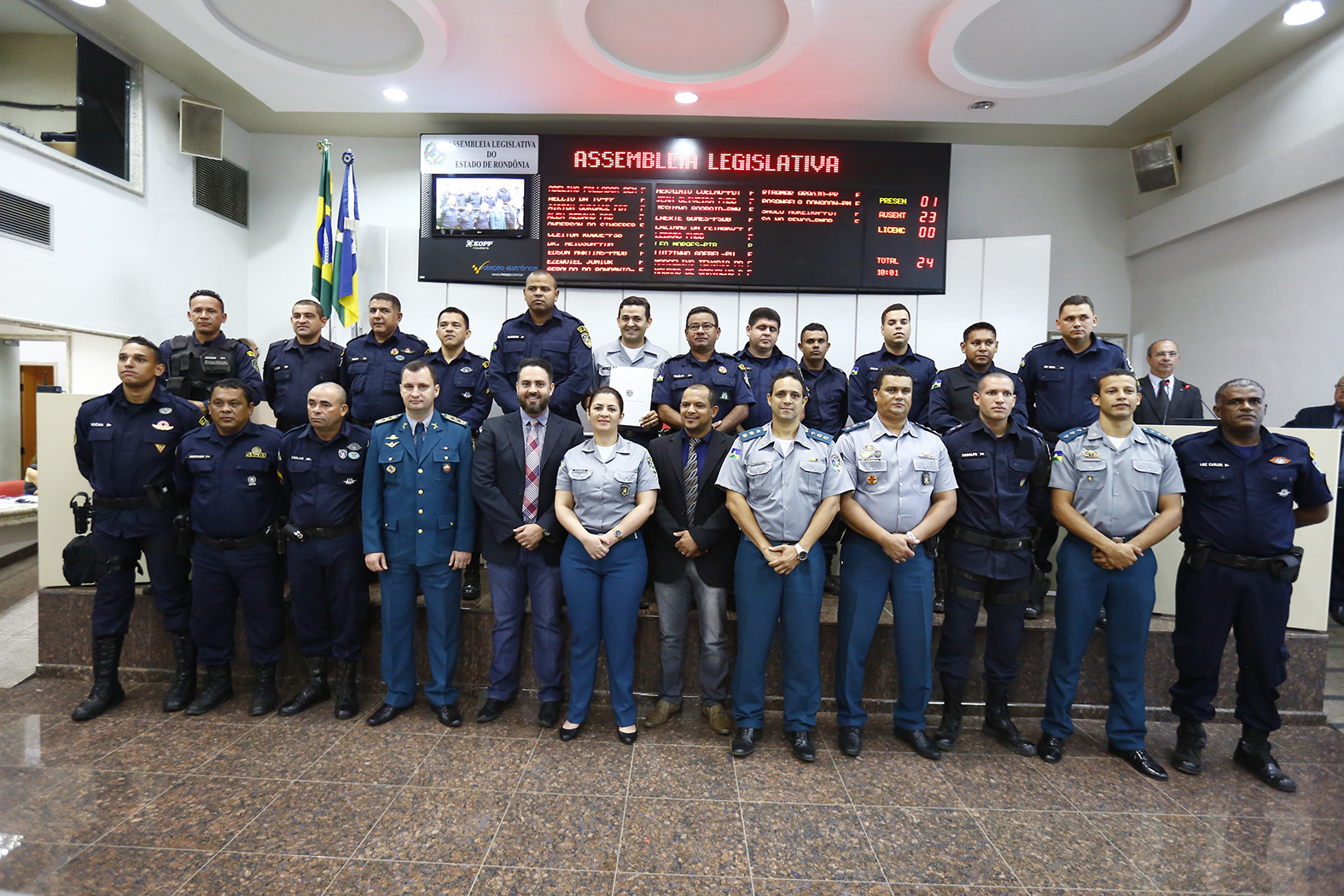 PM recebe homenagem na ALE proposta pelo deputado L o Moraes-04Set17-Gilmar de Jesus-Decom-ALE-RO 10