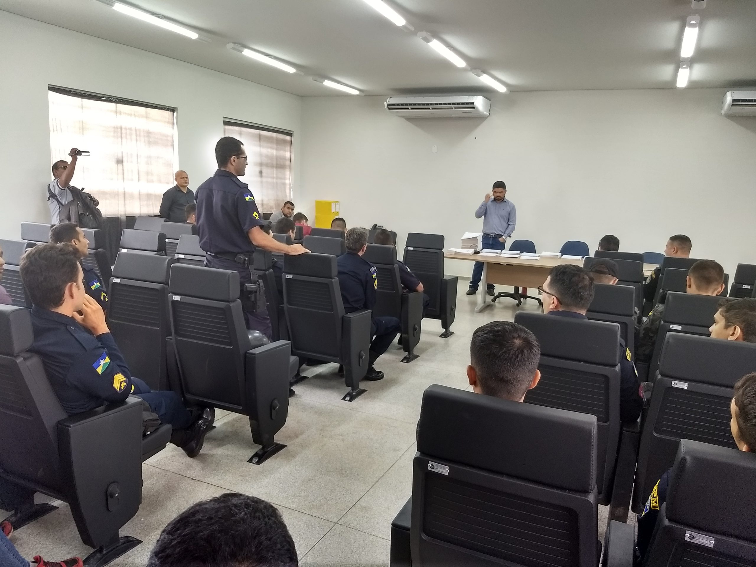 15-12 voto de louvor ao policias do 7BPM 2